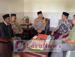 Kapolres Sumenep Silaturahim Ke Kediaman Ketua PDM Sumenep