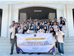 MANAJEMEN DI GARIS DEPAN: MAHASISWA UNIBA MADURA BELAJAR LANGSUNG DI PT GARAM