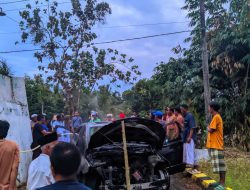 Di Duga Konsleting Listrik Mobil Milik Menantu Kades Sera Tengah Ludes Terbakar