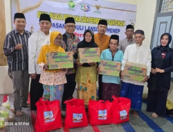 Dirut BPRS Gandeng Mantan Sekda Sumenep, Berbagi Kebahagiaan dengan Lansia